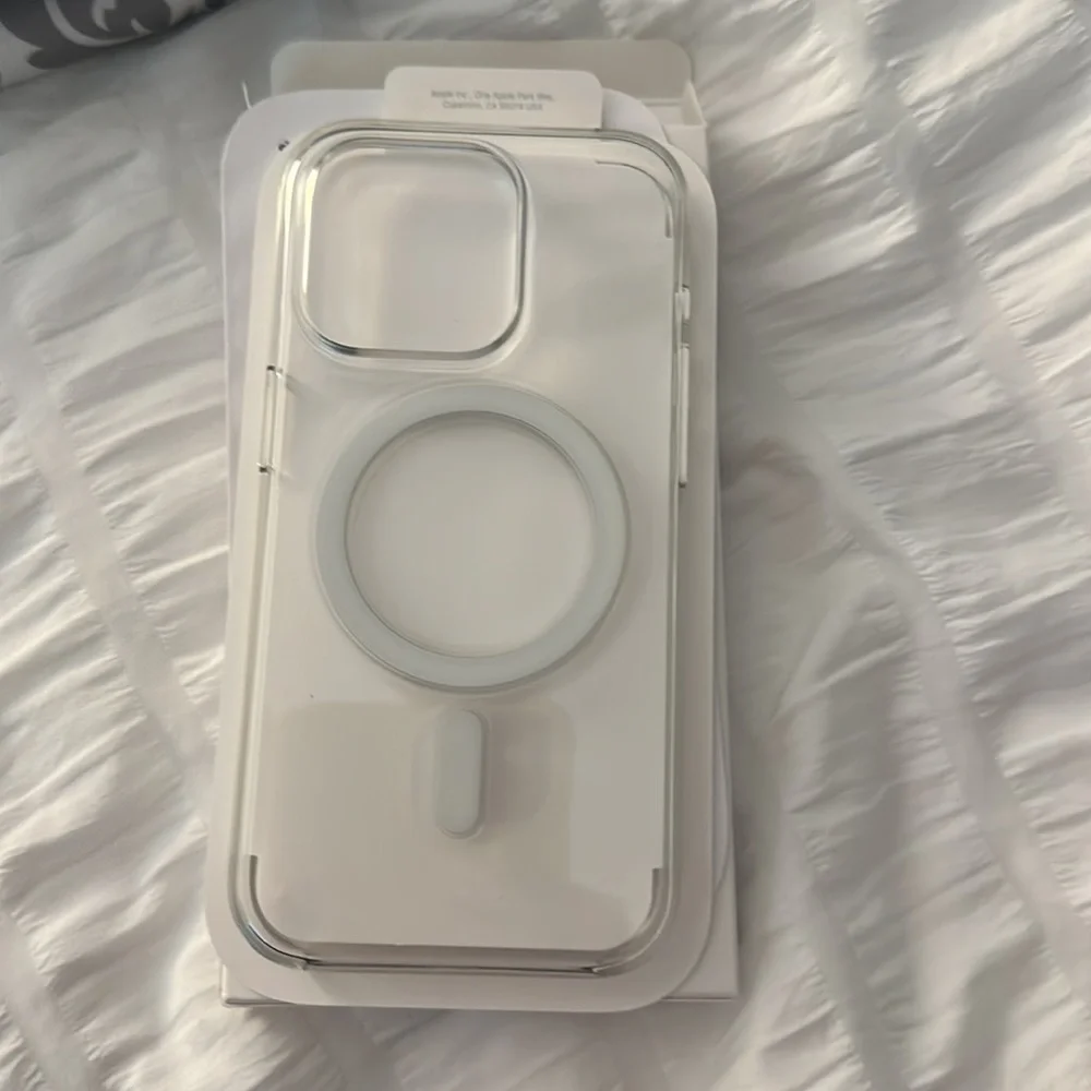 Apple iPhone 14 Pro Clear Case (MagSafe)